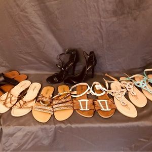 Box of Assorted Sandals / Feminine